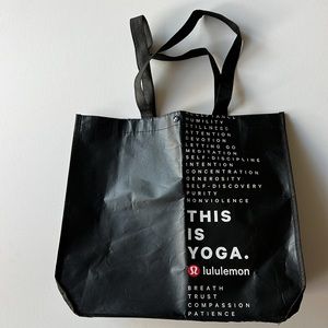 Lululemon reusable tote shopping yoga bag